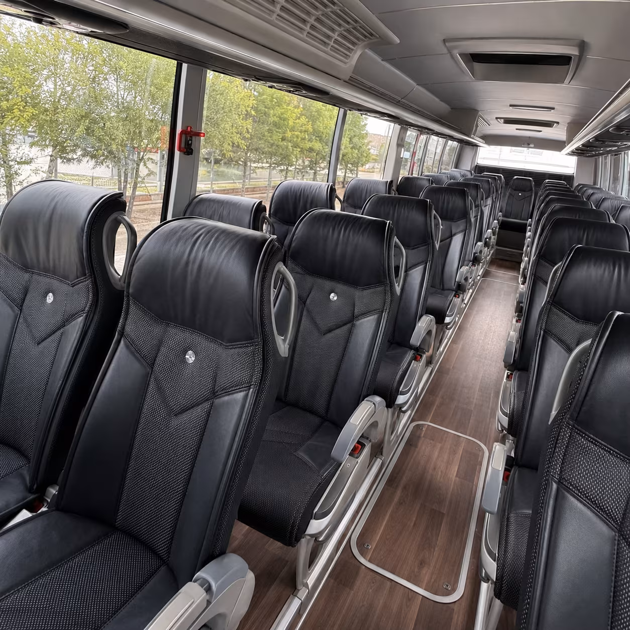 convention and conference shuttle buses for elk grove corporate groups