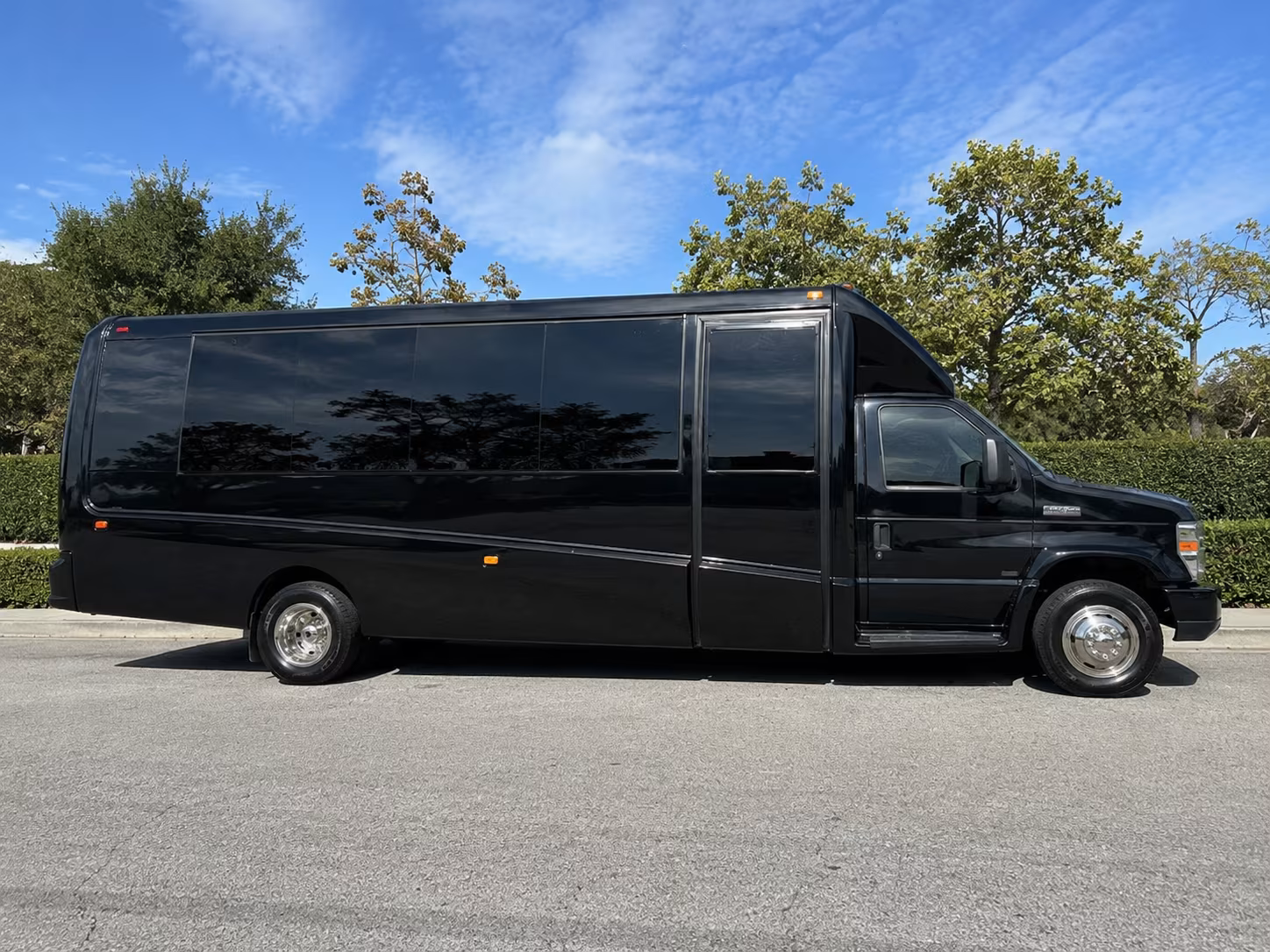 elkgrovecharterbuscompany com is how elk grove fan groups get to bay area stadiums without the hassle
