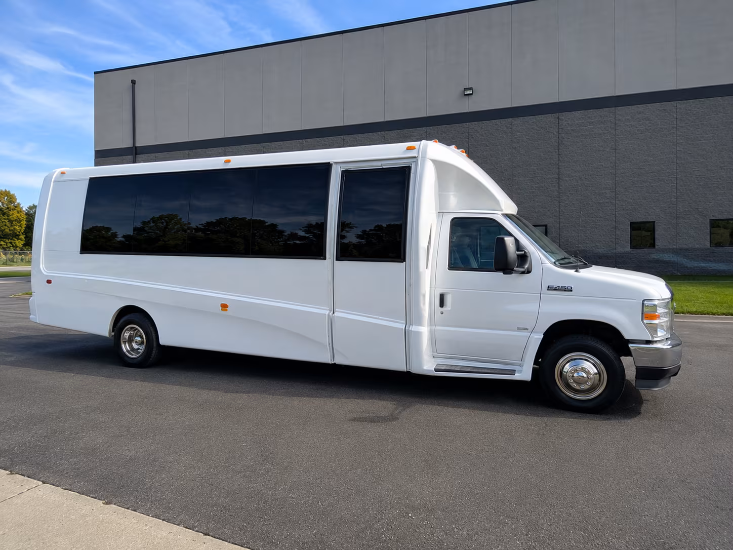 how starting location and deadhead affect charter bus rates in elk grove