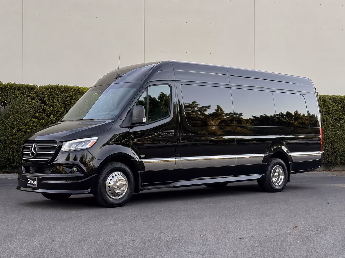 modesto buses for modesto corporate outings